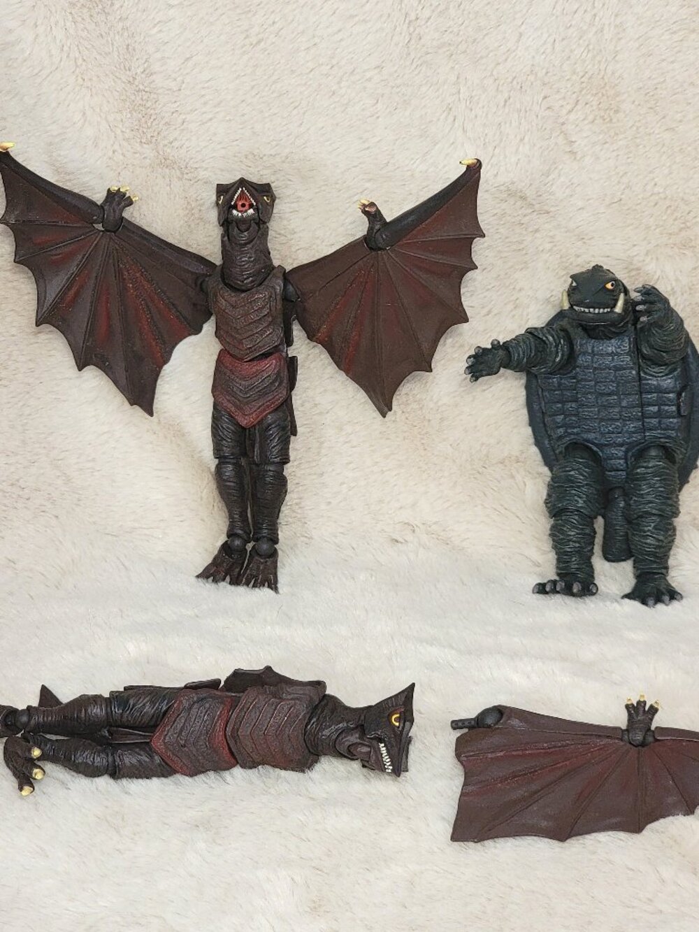 Kaiyodo Sci-fi Revoltech Series No.026 Gamera 1967 & No. 027 Gyaos READ DESC A3
